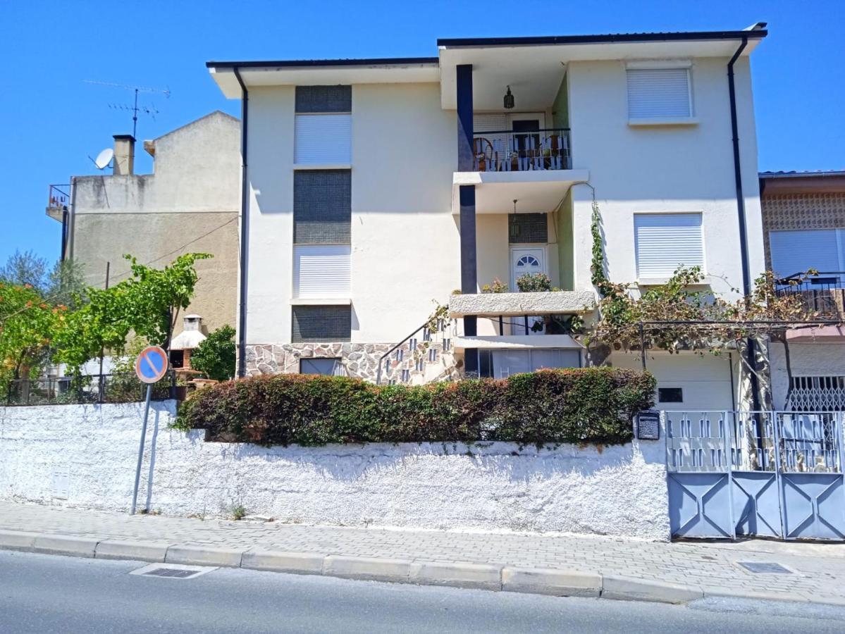 Alojamento local Os Maias Mirandela Exterior foto